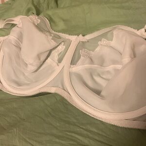 Bali 0180 DD40 white bra, very good condition